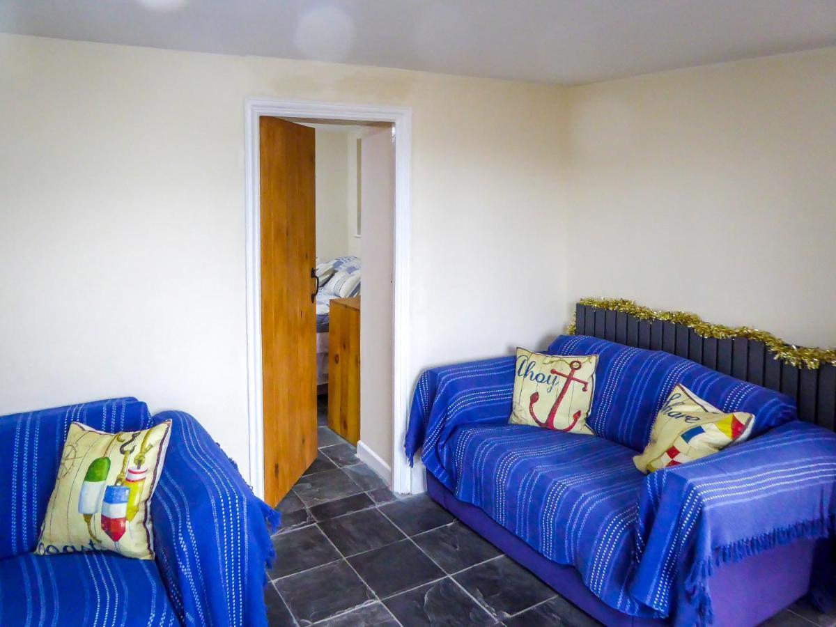 Looe Self Catering Apartment Exterior photo