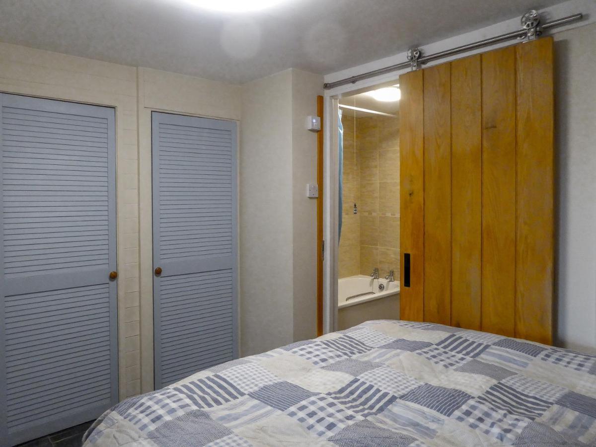 Looe Self Catering Apartment Exterior photo