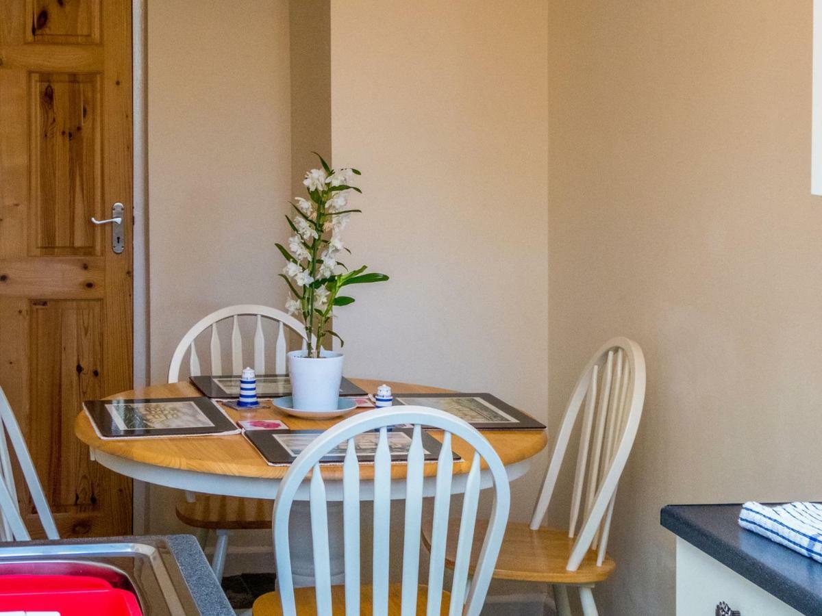Looe Self Catering Apartment Exterior photo